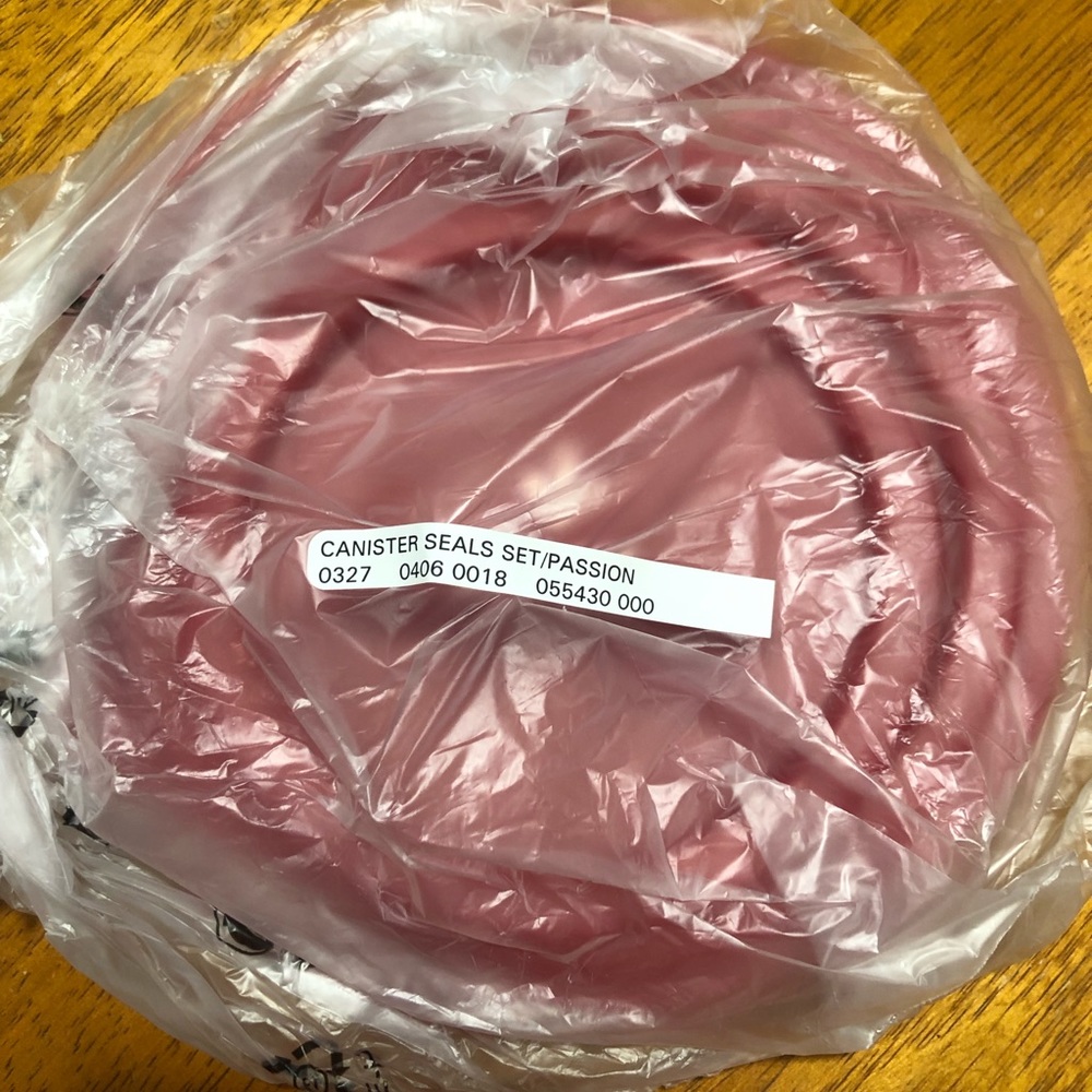 Tupperware Reminder Canister set